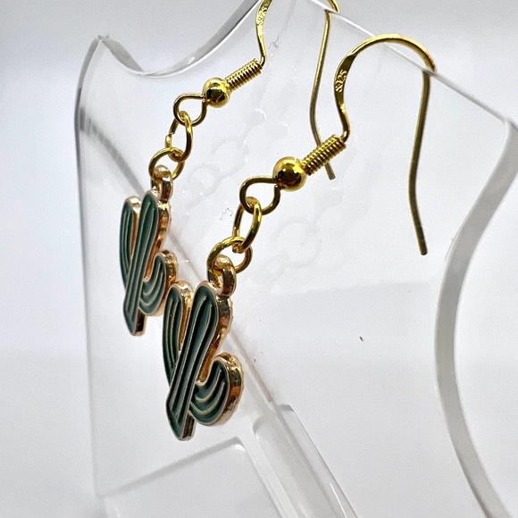 Plant Earrings - Cactus Earrings - Succulent Earrings - Floral Earrings - Picture 2 of 10